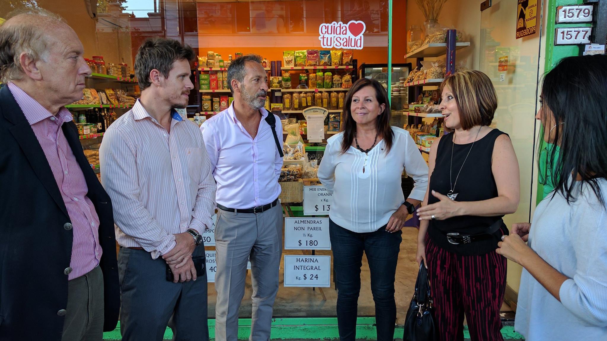 Visita a comerciantes de Villa Ortuzar y Parque Chas