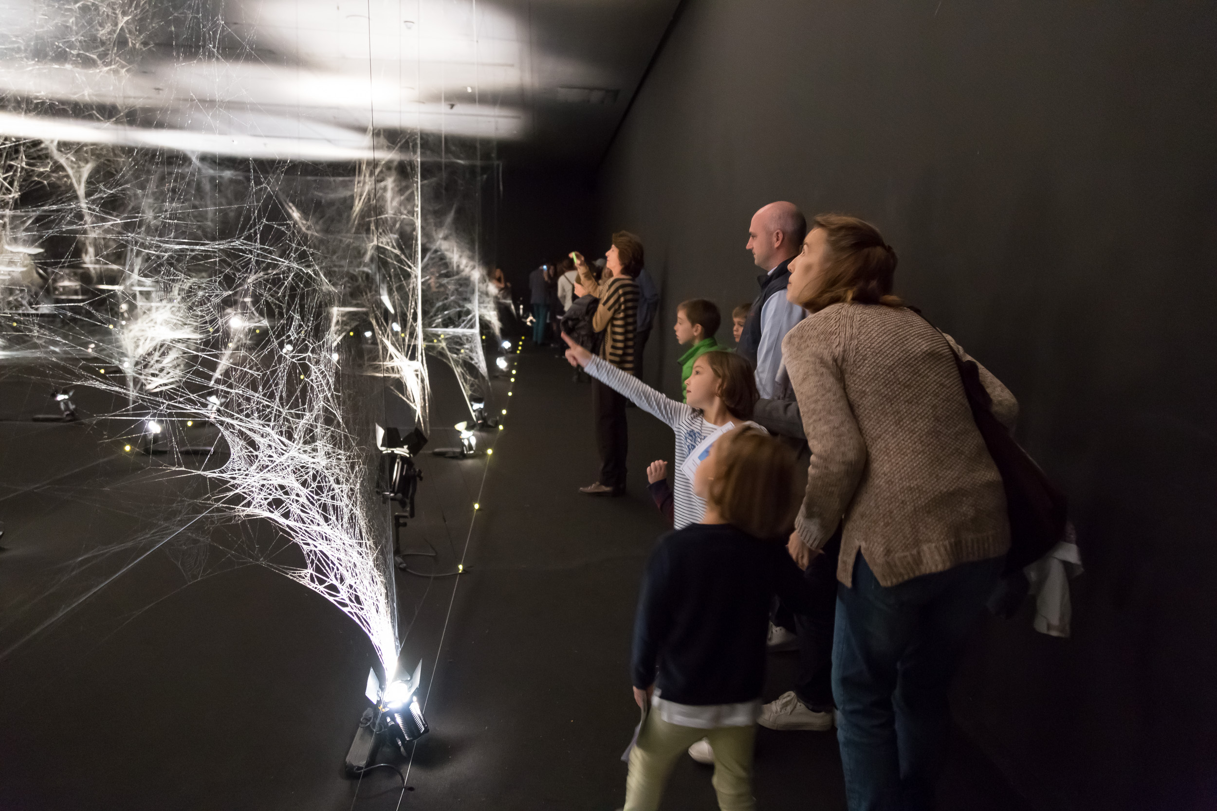 Tomás Saraceno en el Moderno