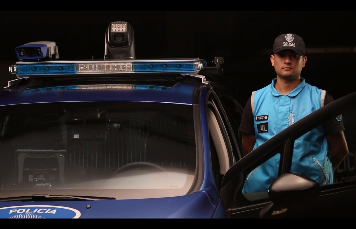 Cómo son los nuevos móviles de la policía con tecnología de última generación