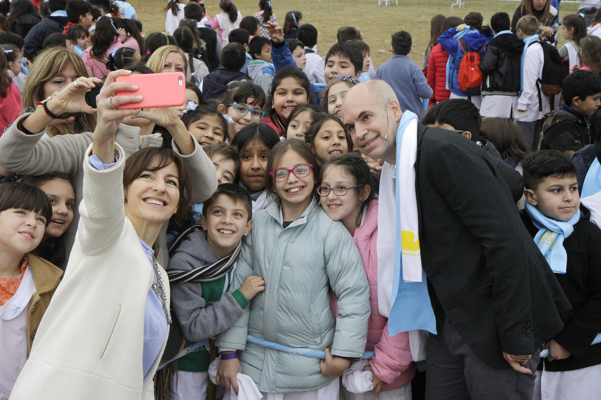Alumnos porteños de 4º grado realizaron la promesa de lealtad a la Bandera Nacional