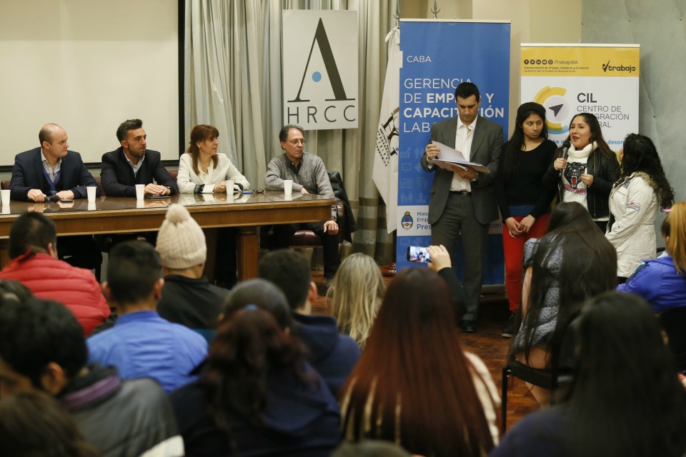 200 jóvenes se egresaron de los Cursos de Introducción al Trabajo