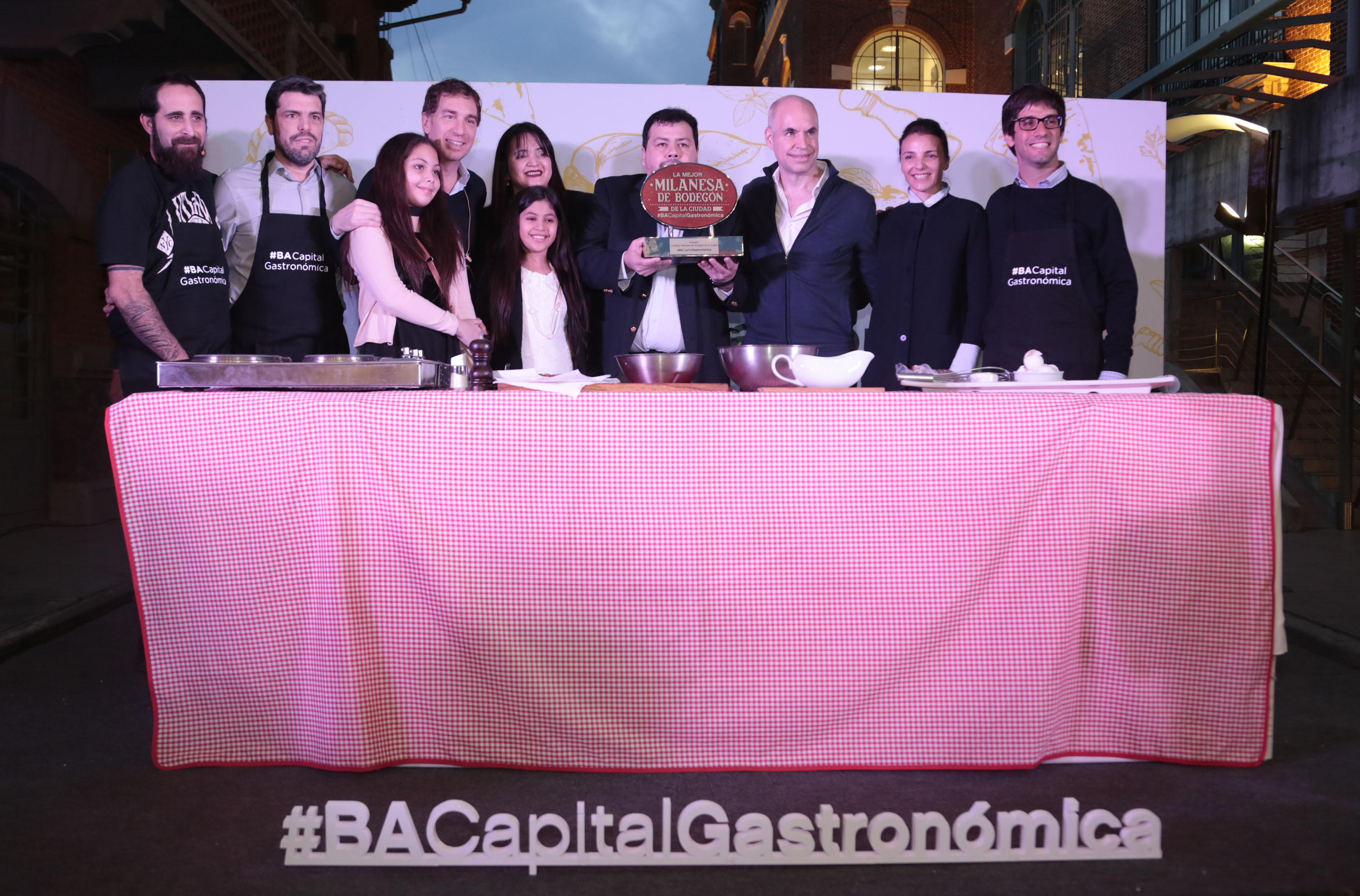 Un bodegón de Villa del Parque se llevó el premio a La Mejor Milanesa