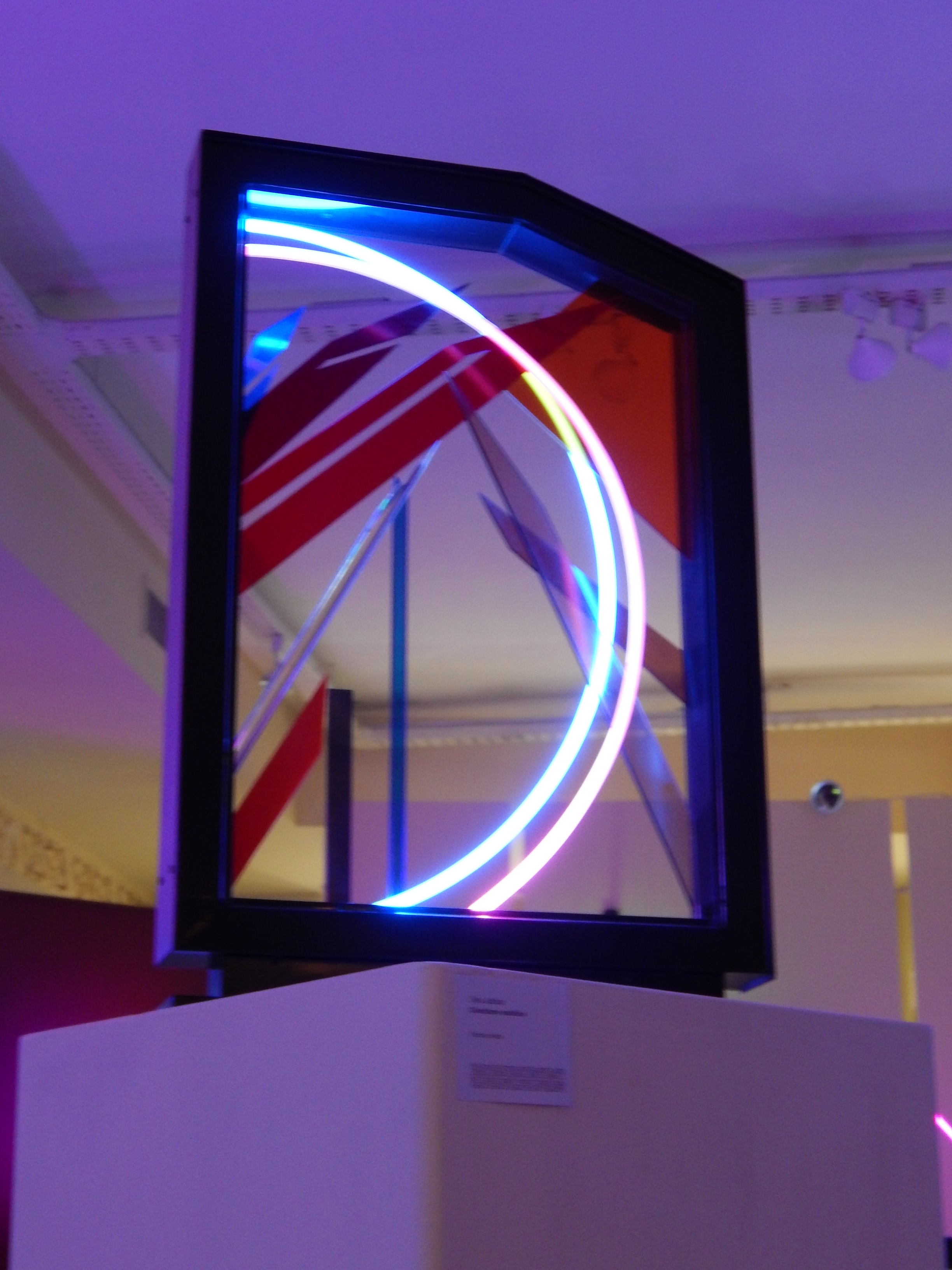 II Bienal de Arte con Neón