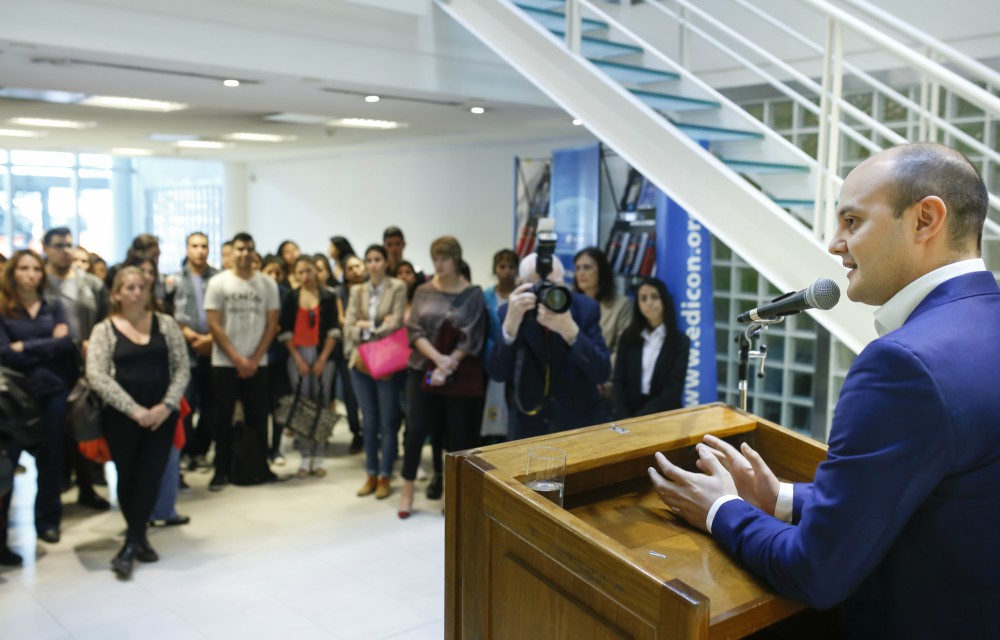 Buscamos la inserción laboral de 500 jóvenes con el programa "A la Par"