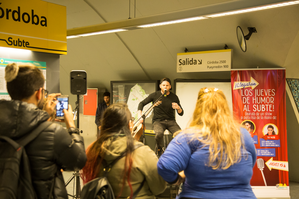 Federico Cyrulnik, Belén Lucius y Fernanda Metilli realizan monólogos en las Líneas A, D y H