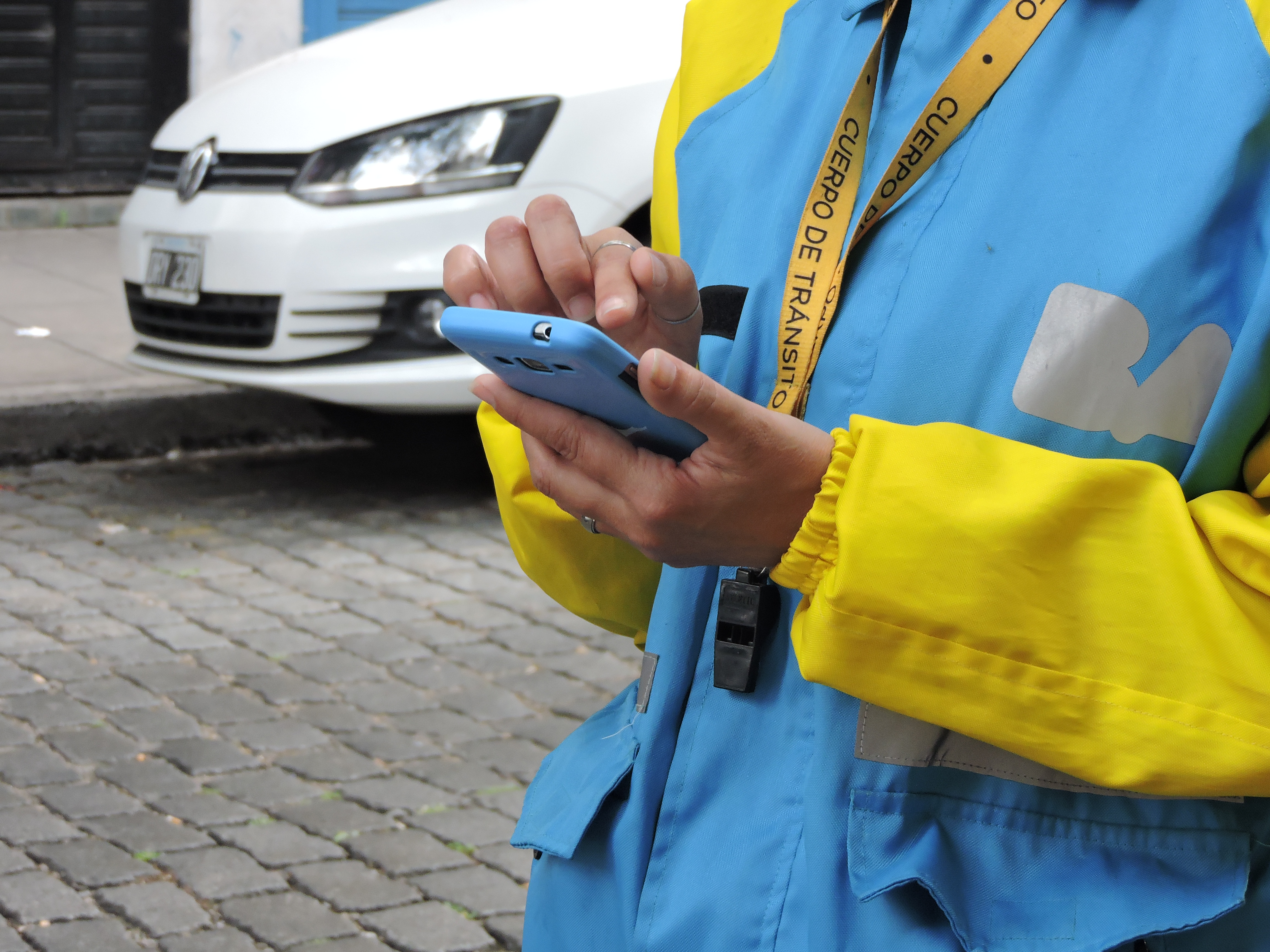 Llegó a la Ciudad la App de los Agentes de Tránsito que les permite realizar infracciones digitales 