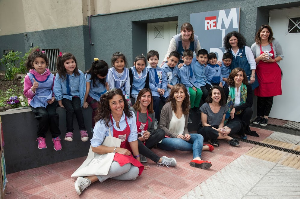 La ministra de Educación recorrió el centro “ReMida BA”