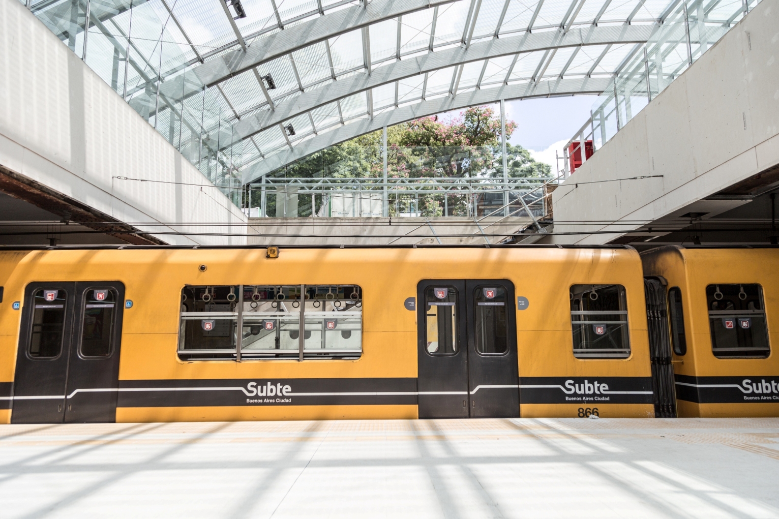 Presentamos la estación Facultad de Derecho y el nuevo Centro de Trasbordo Constitución