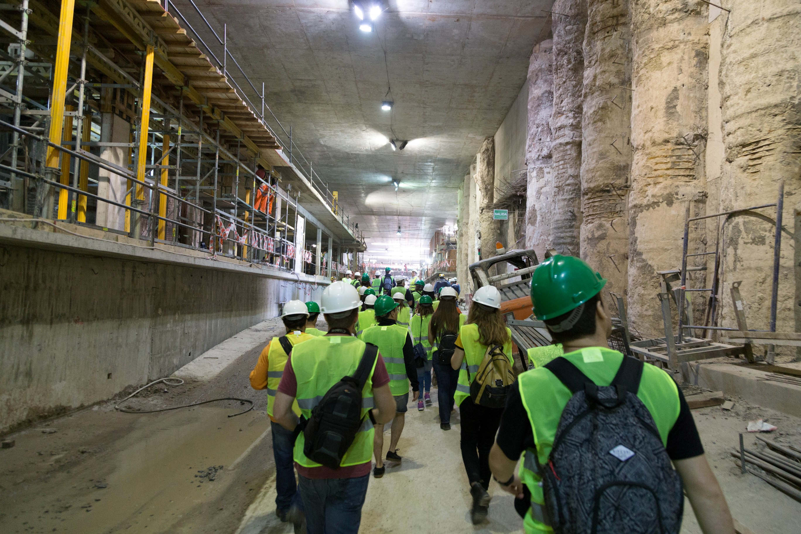Más de 200 personas visitaron la estación Facultad de Derecho y el nuevo Centro de Trasbordo Constitución