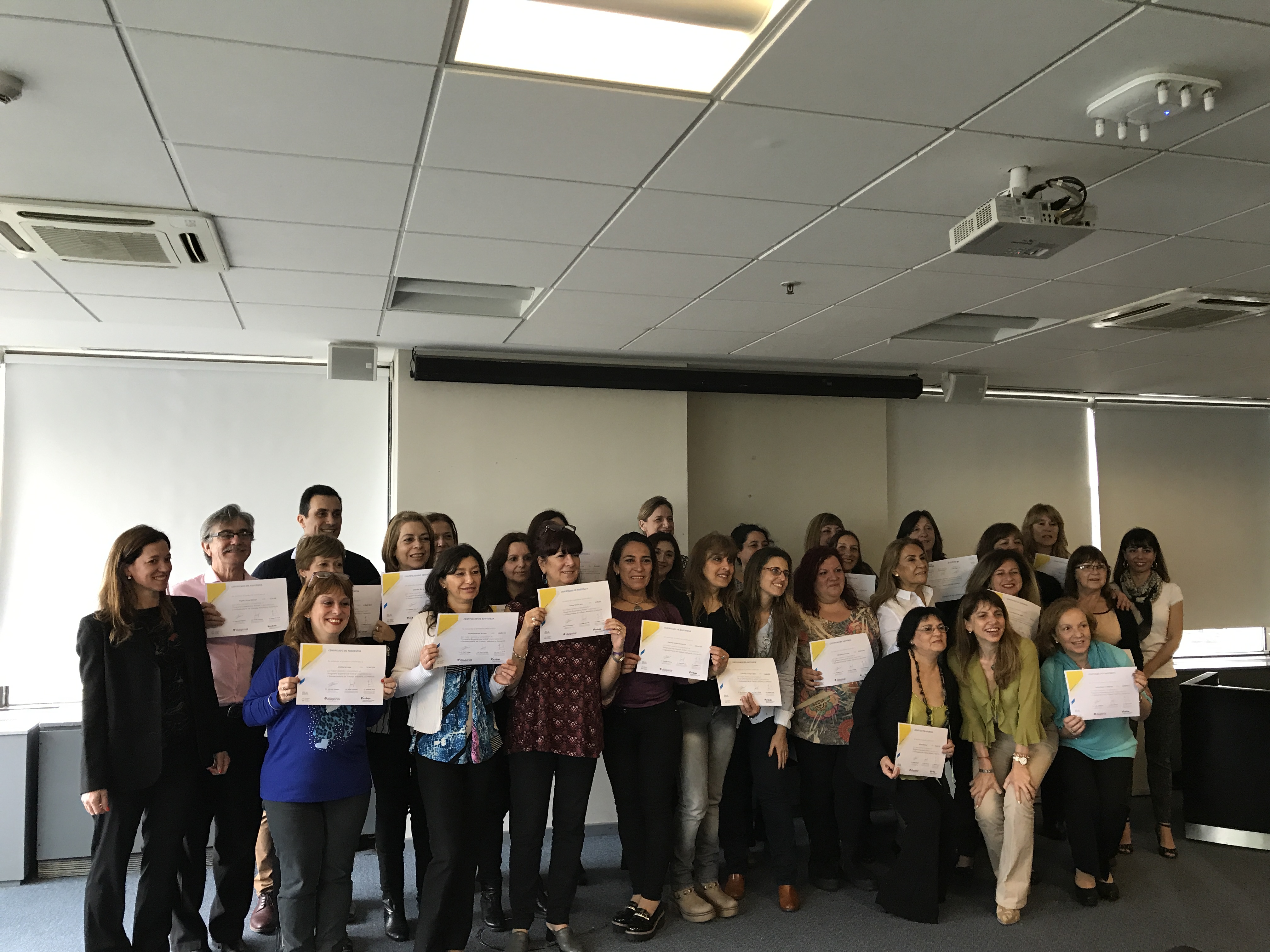 Se realizó la entrega de diplomas a los egresados de la 3ª edición de Experiencia Activa