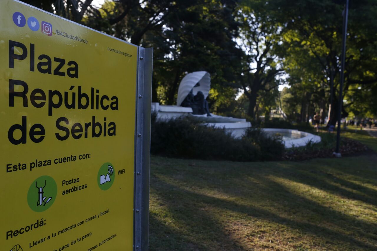 Se inauguró la Plaza República de Serbia