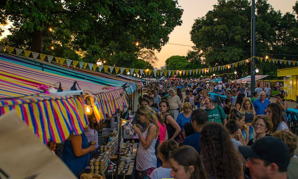 Edición nocturna de Buenos Aires Market 2018 en Parque Chacabuco