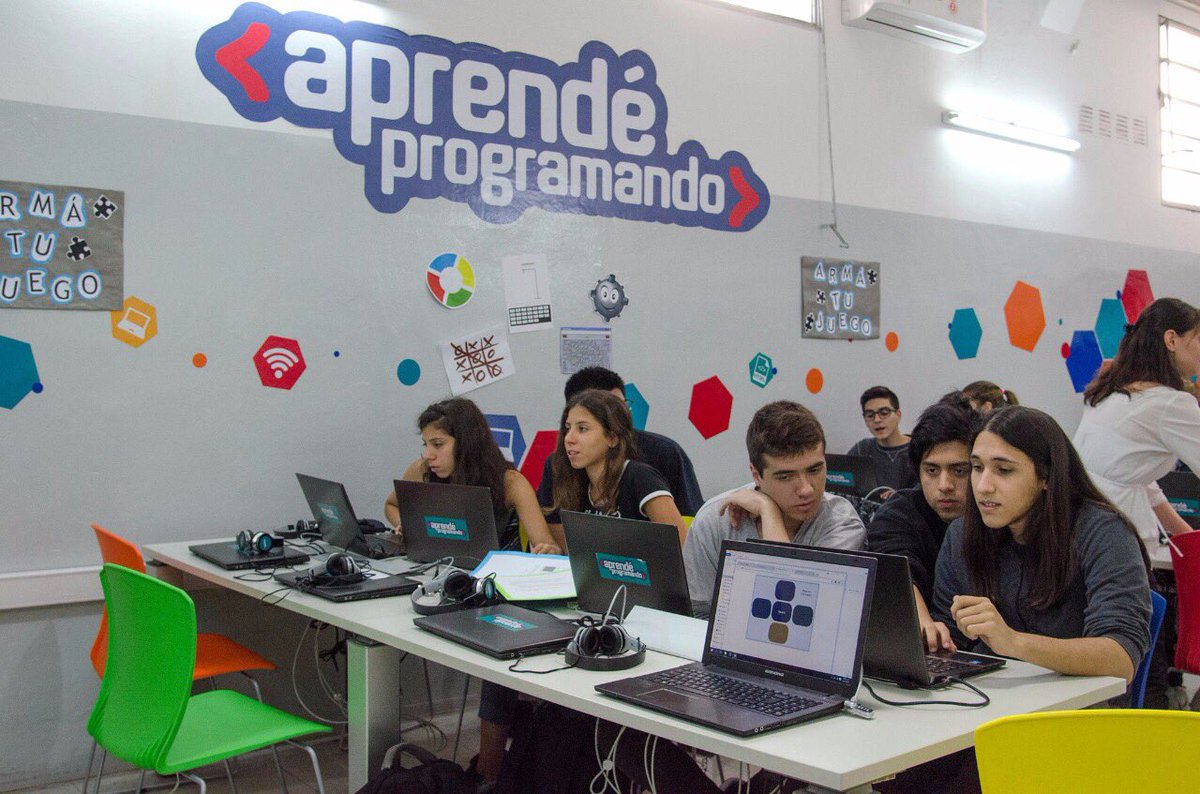 Seguimos formando a los jóvenes en los empleos del futuro 