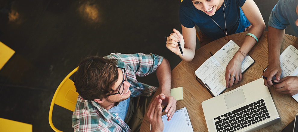800 becas para estudiar inglés y potenciar el futuro de los jóvenes.