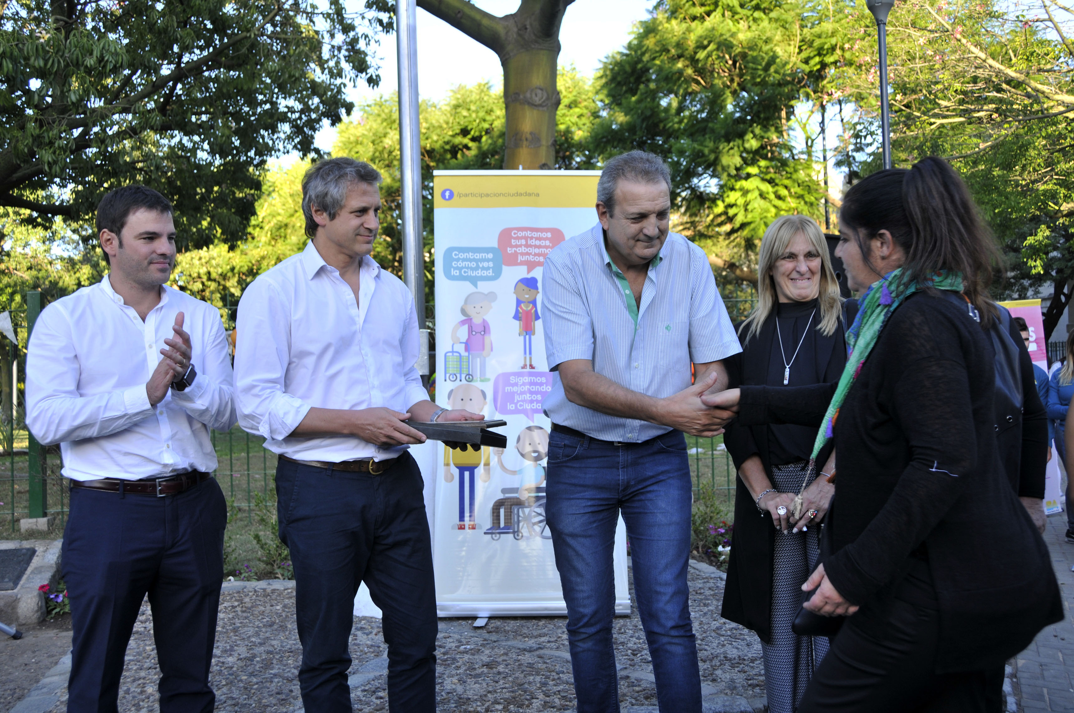 Se reinauguró la Plaza de los Periodistas en Flores
