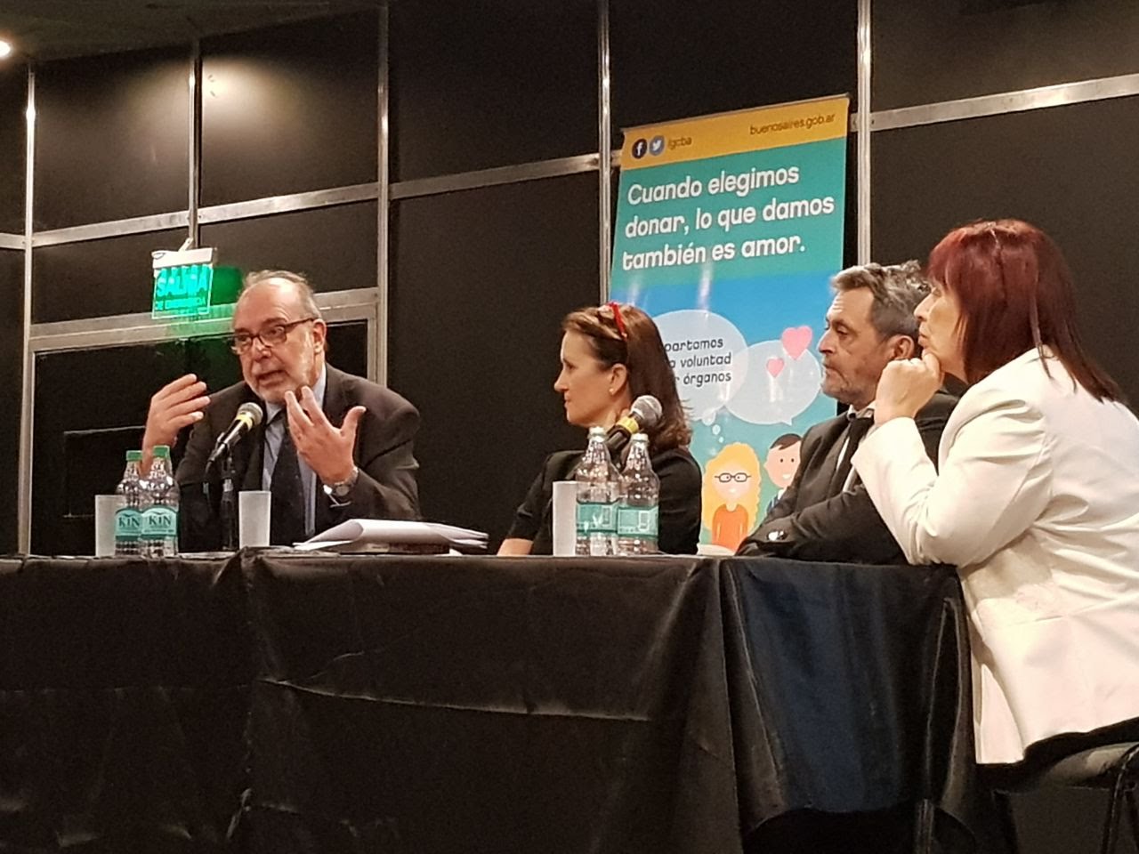 Mesa redonda sobre la mujer y el trasplante en la Feria del Libro