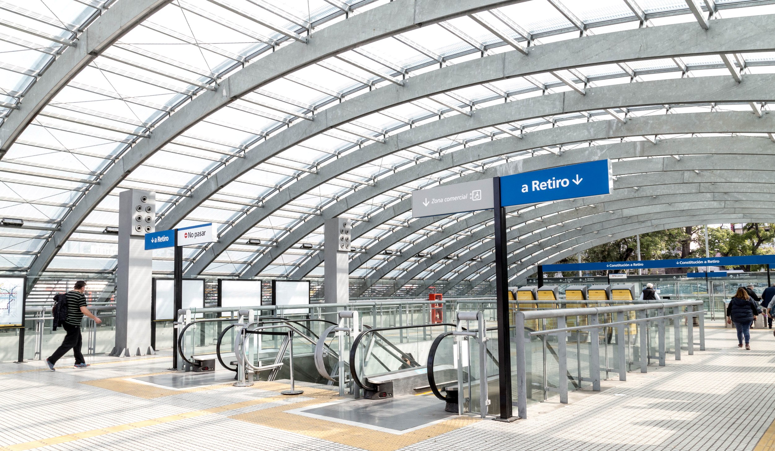 Más colectivos por el paro parcial en las líneas C y D 