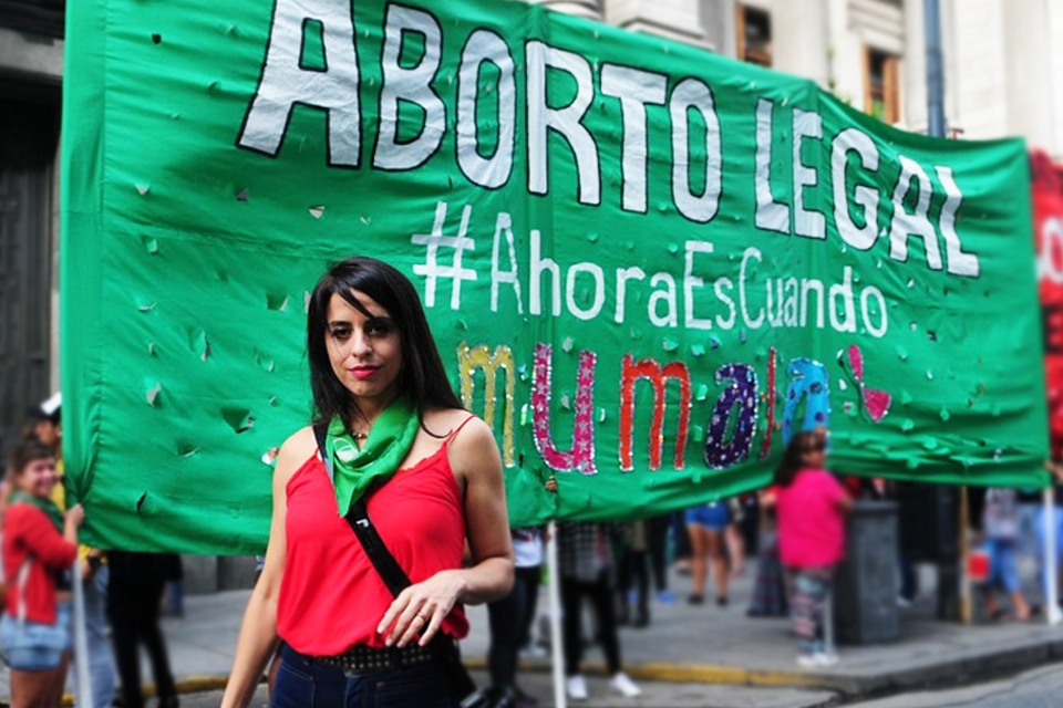Victoria Donda defiende su pañuelo verde en “Hoy Lloré Canción”