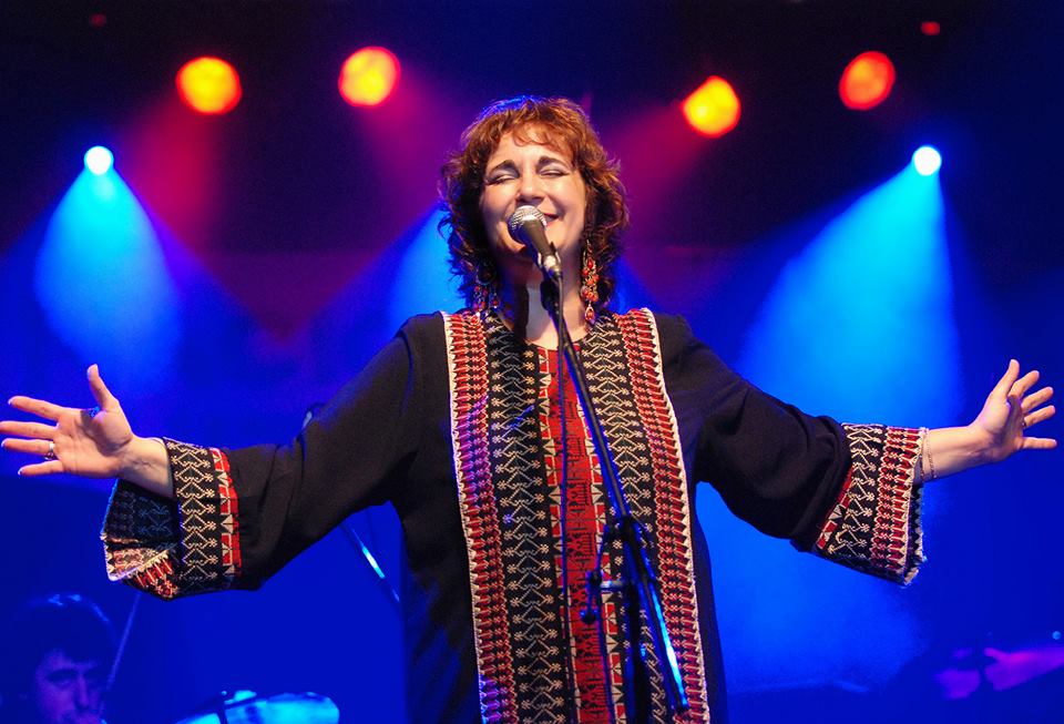 Música y gastronomía en la Feria de Mataderos 