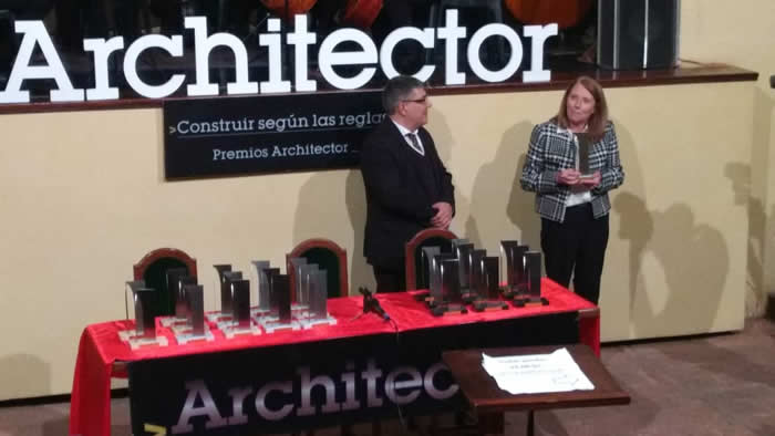 Graciela Brandariz, Vicepresidente 3ra del CoPE, distinguida por la revista Architector