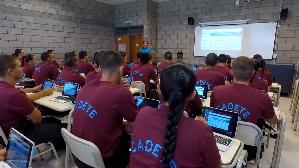 Inició la campaña para la inscripción de los aspirantes de la Policía de la Ciudad 2019
