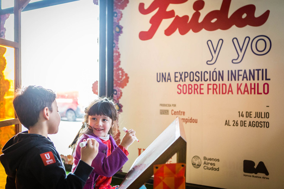 Frida y yo: una exposición infantil sobre Frida Kahlo