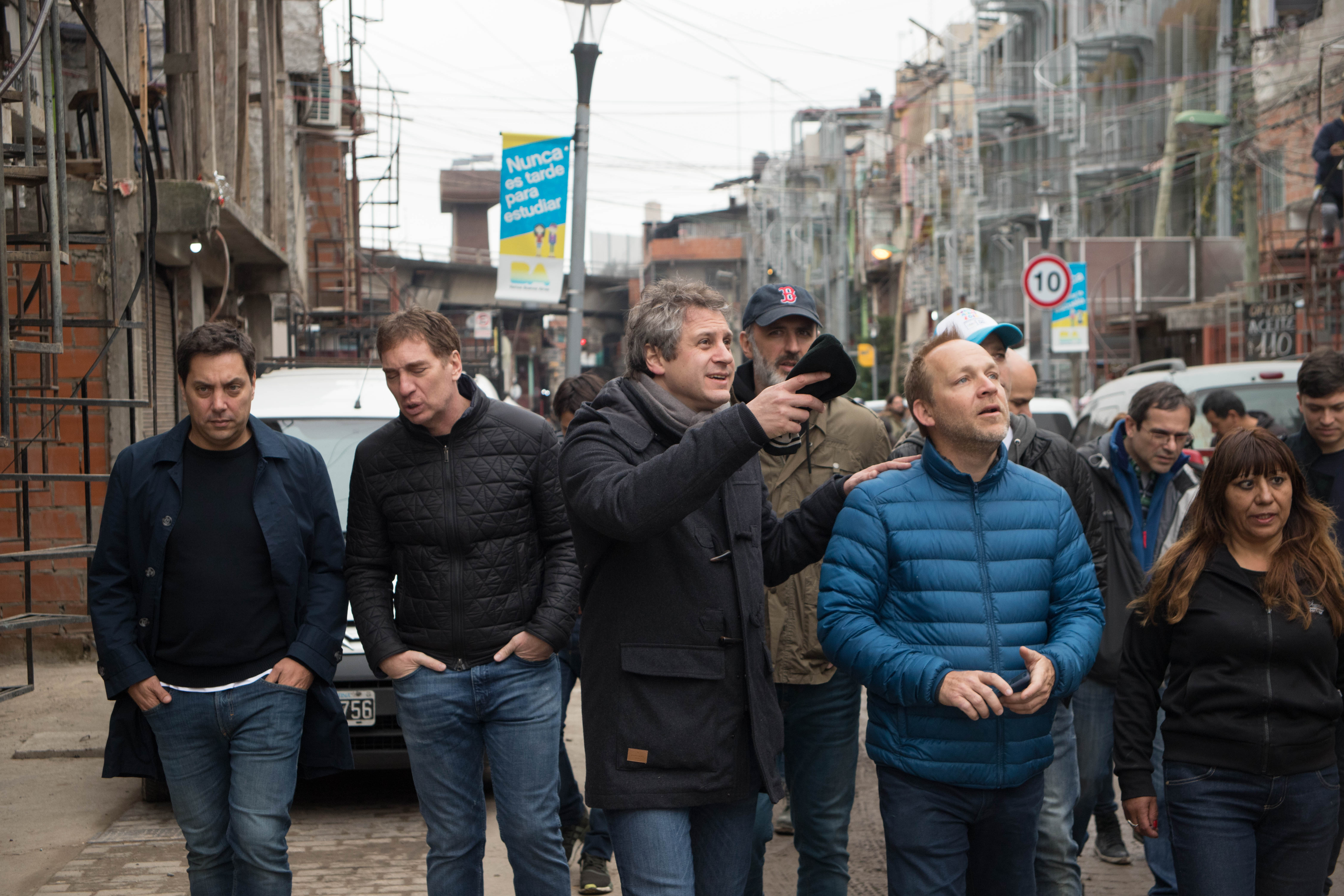 Felipe Miguel recorrió obras en el Barrio 31 