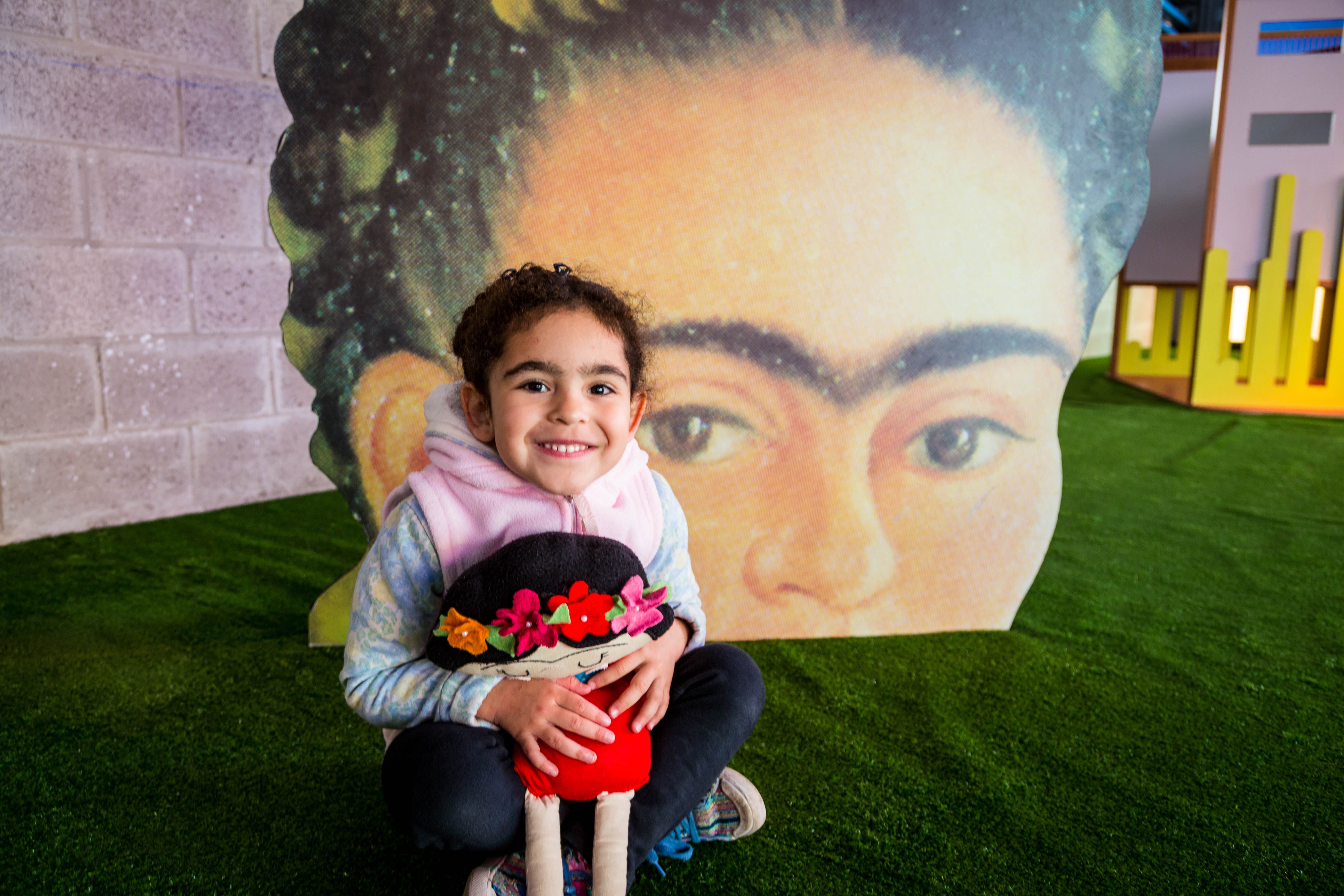 Frida y yo: una exposición infantil sobre Frida Kahlo