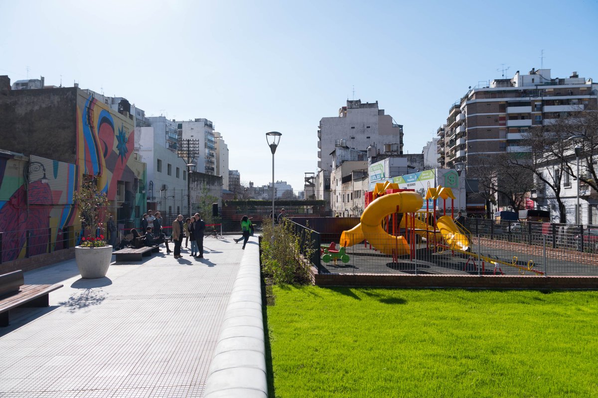 Almagro, con más verde: conocé el Parque Lineal sobre las vías del tren