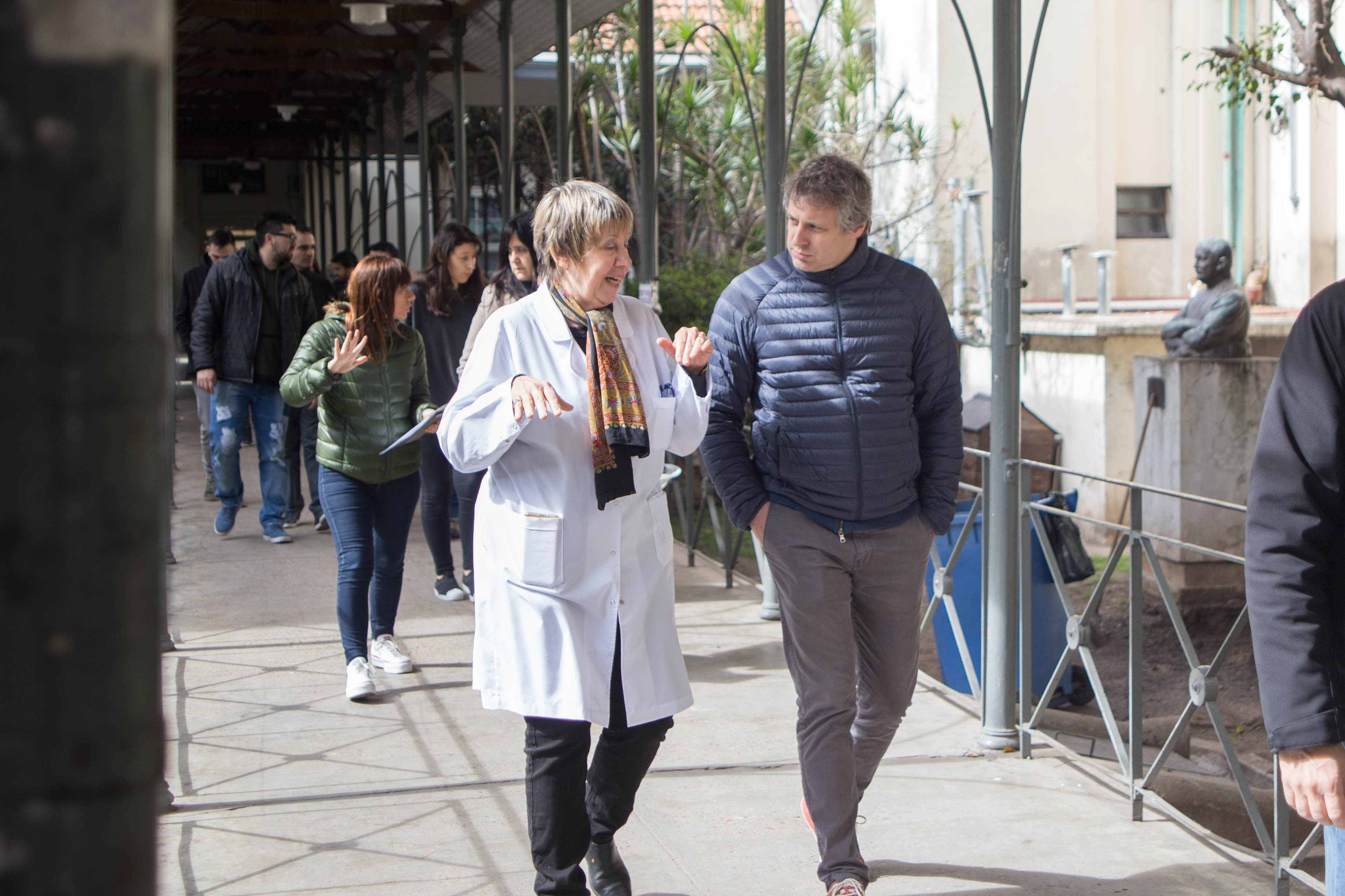 Felipe Miguel supervisó obras en hospitales porteños