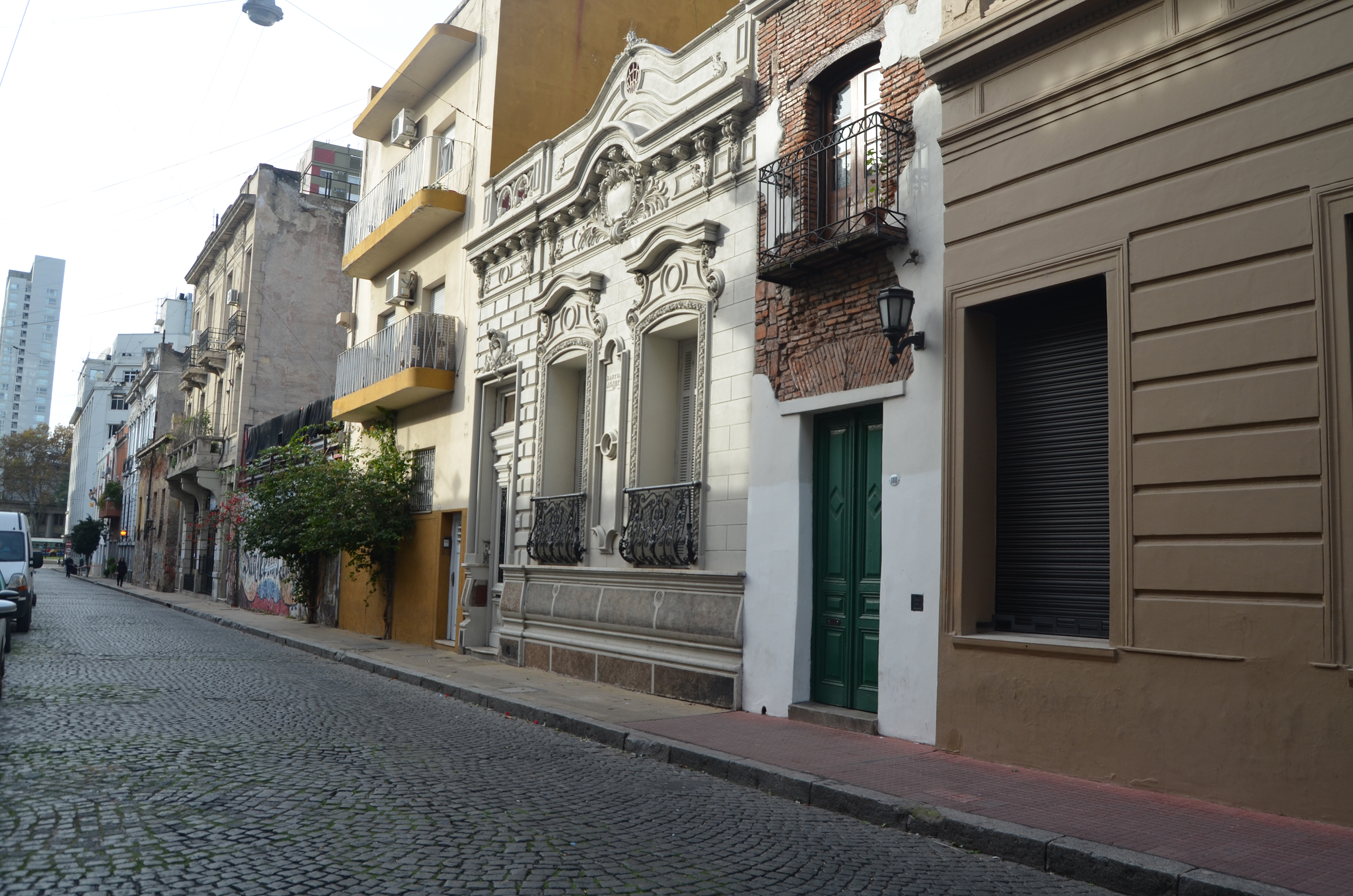 Recorridos por el encanto de los patios y pasajes del Casco Histórico