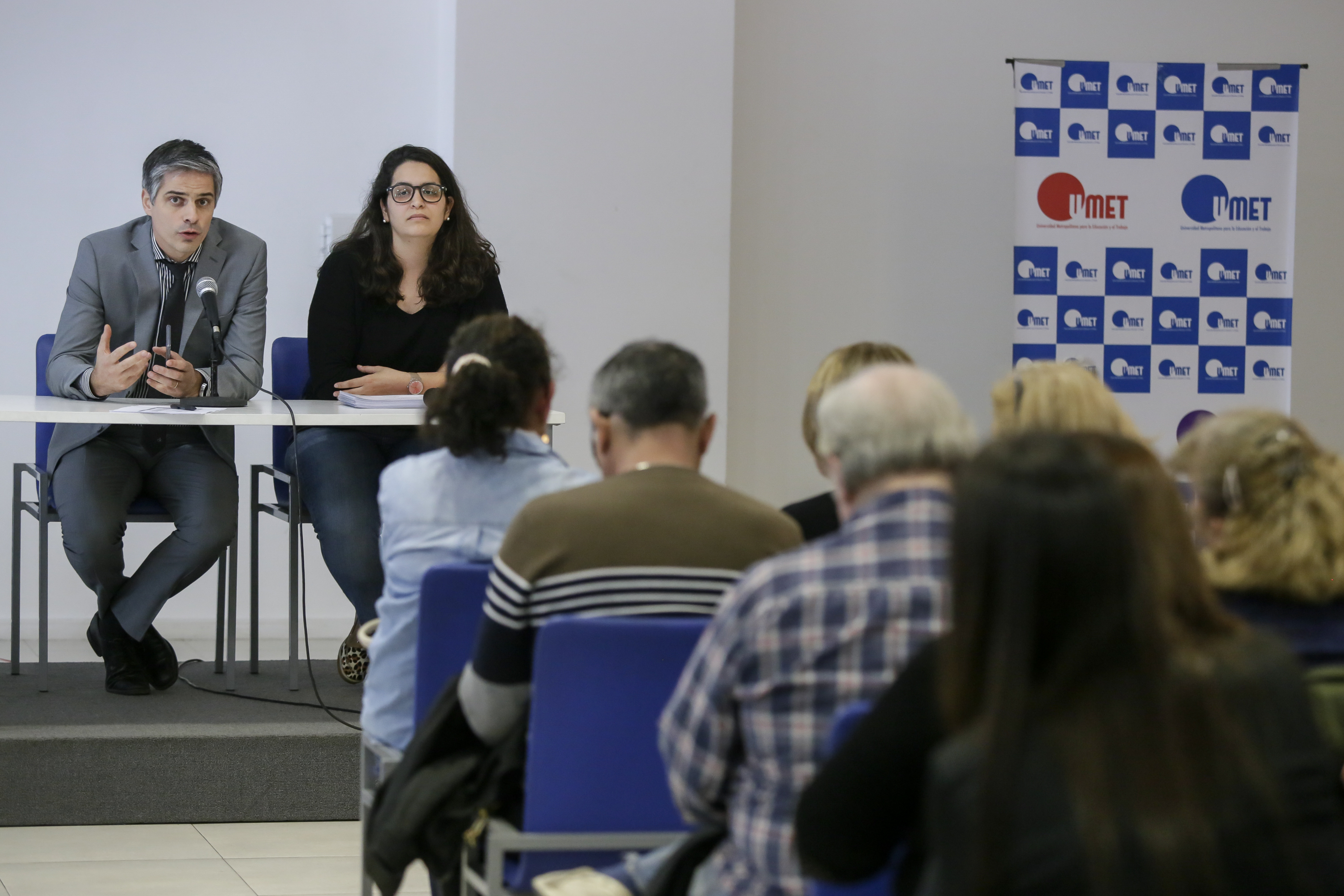 Entrega de diplomas a los egresados del curso sobre Seguridad e Higiene en el Trabajo