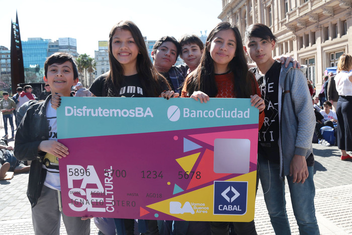 ¡Compromiso cumplido! Los estudiantes de la Ciudad ya tienen su Pase Cultural
