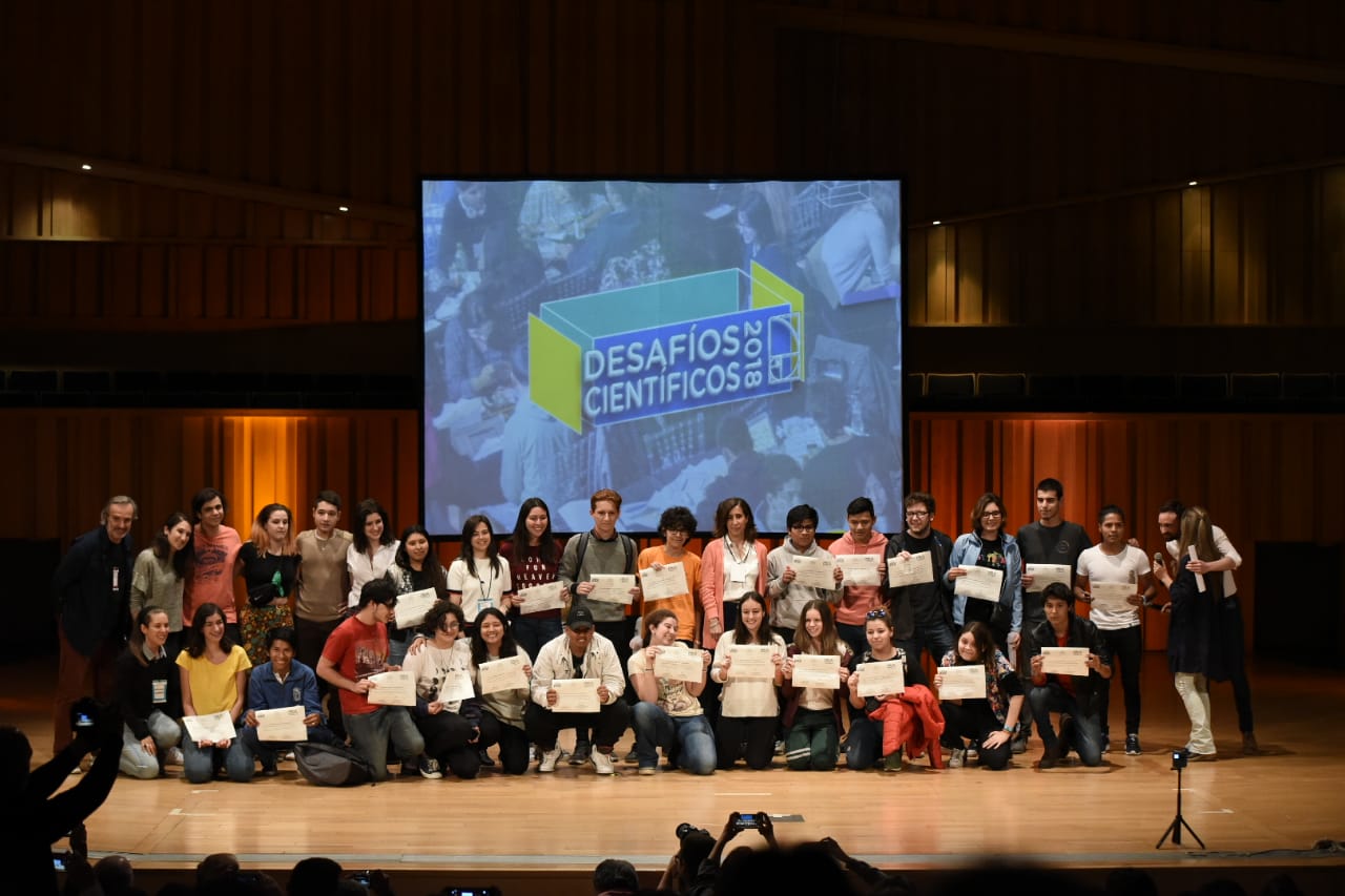Equipos ganadores del hackatón «Desafíos Científicos 2018»