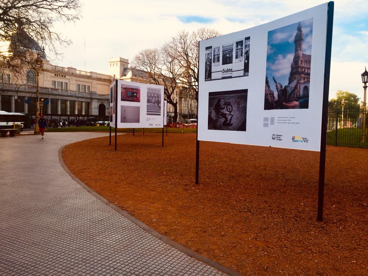 Tres parques de la Ciudad exhiben fotos de un concurso entre vecinos