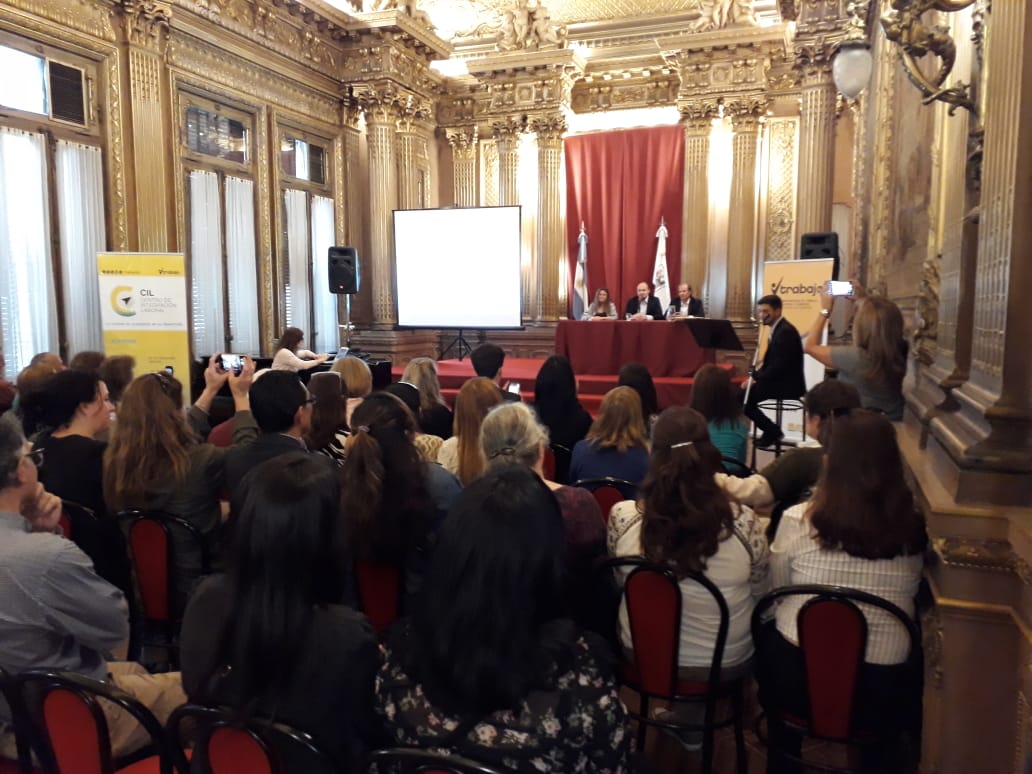 Entrega de diplomas a los egresados de Experiencia Activa