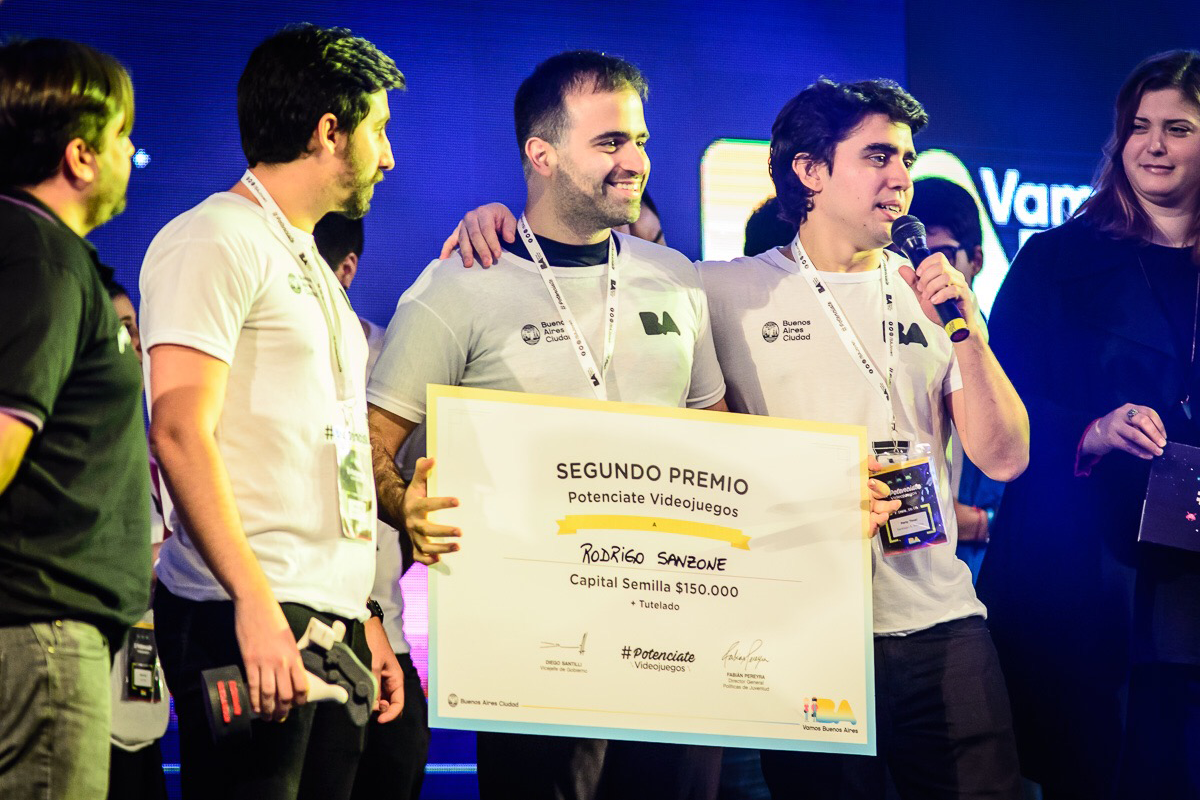 Vivimos la gran final de #Potenciate Videojuegos en Argentina Game Show.