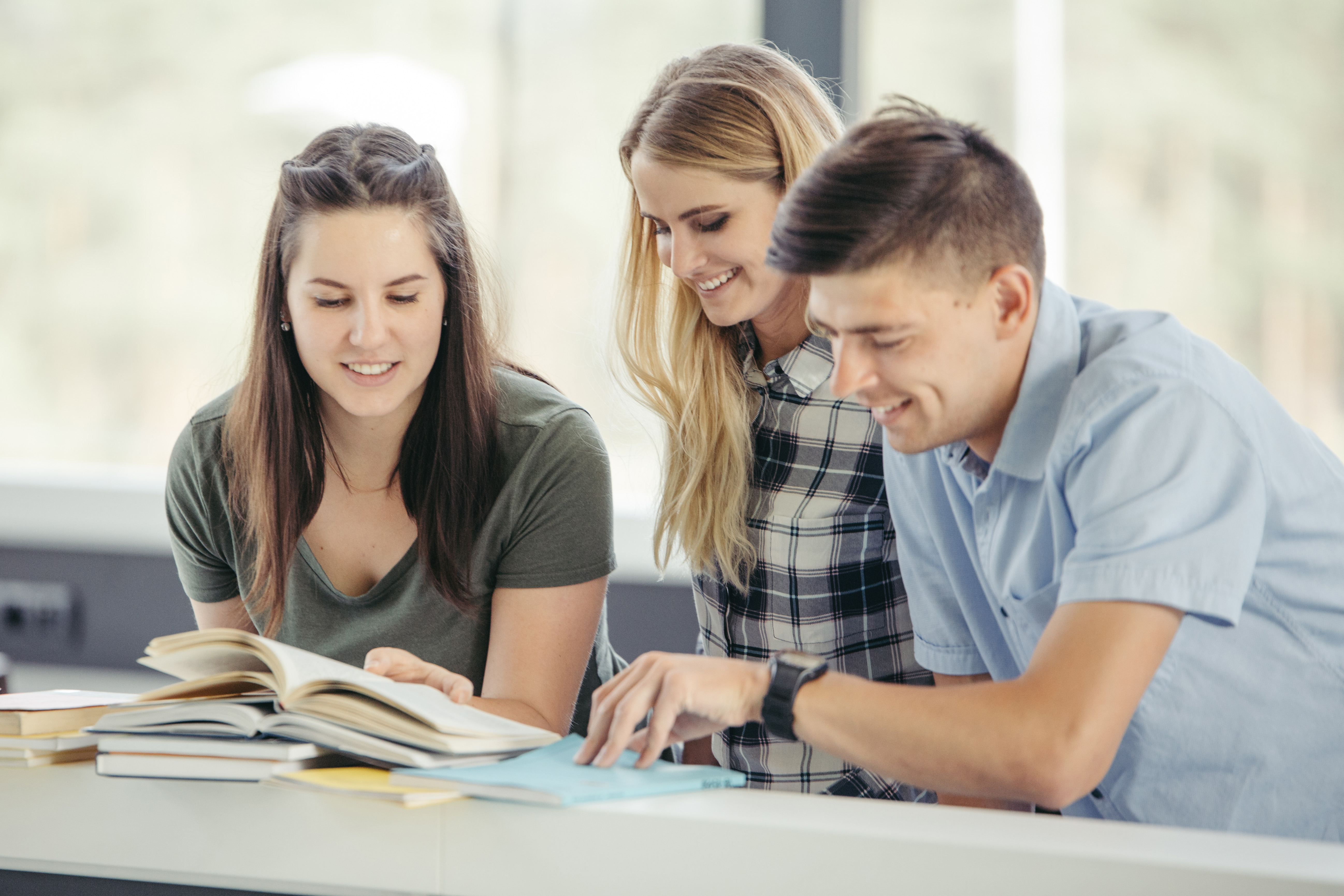 Otorgamos nuevas becas #Potenciate para aprender italiano en la Dante Alighieri.
