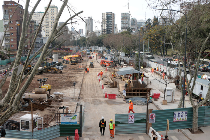 Los vecinos podrán hacer un recorrido nocturno por la obra del viaducto de la línea Mitre