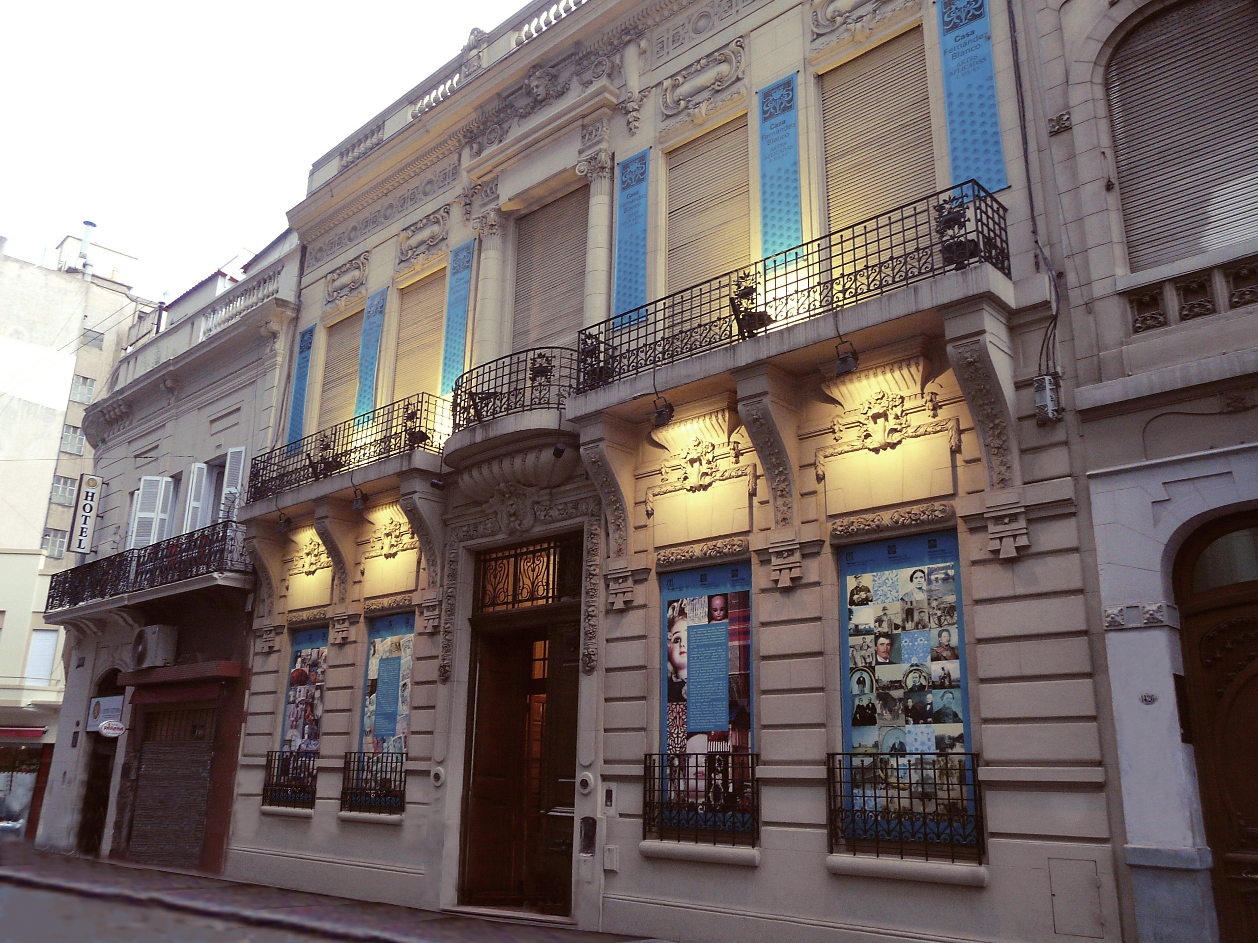 Casa Fernández Blanco