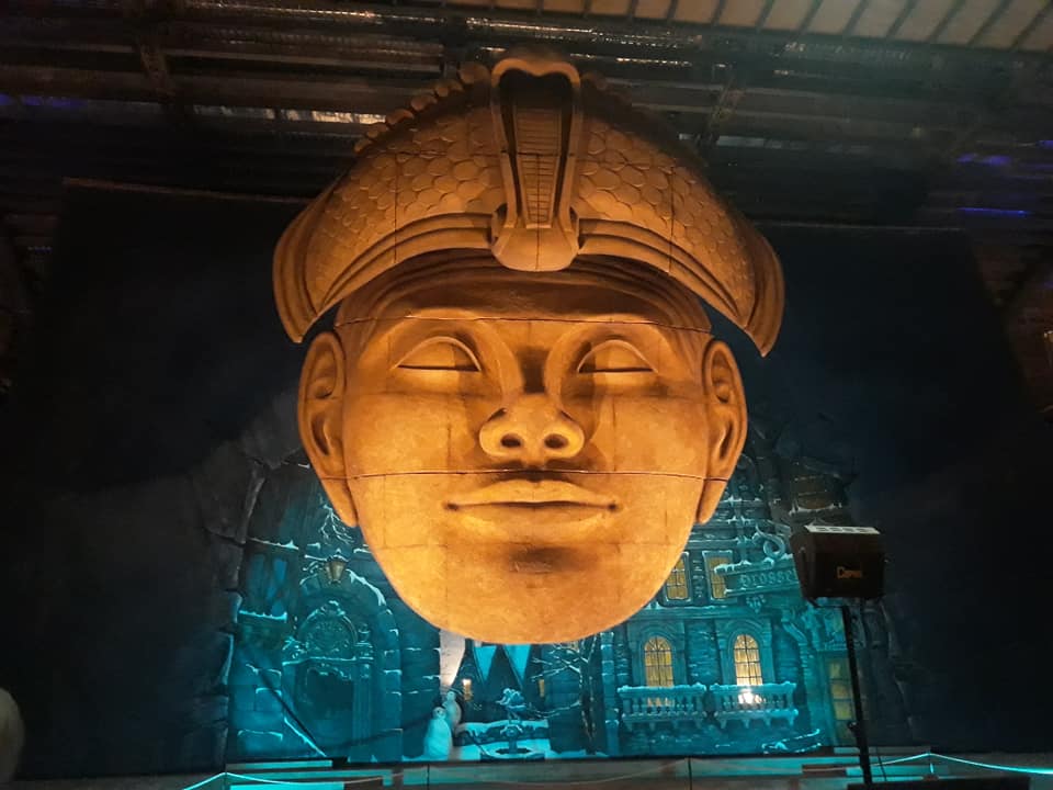 El Teatro Colón muestra sus joyas en Mar del Plata con una gran exposición