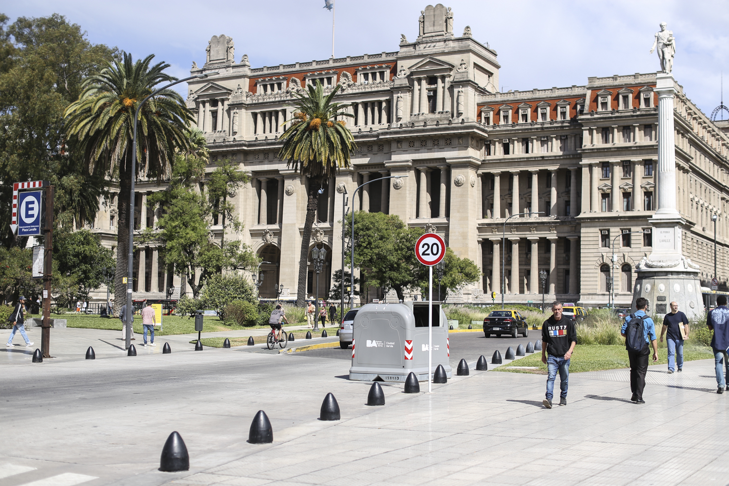 Centro Peatonal: a partir de hoy, martes 15 de enero, se comienza a infraccionar en Tribunales 