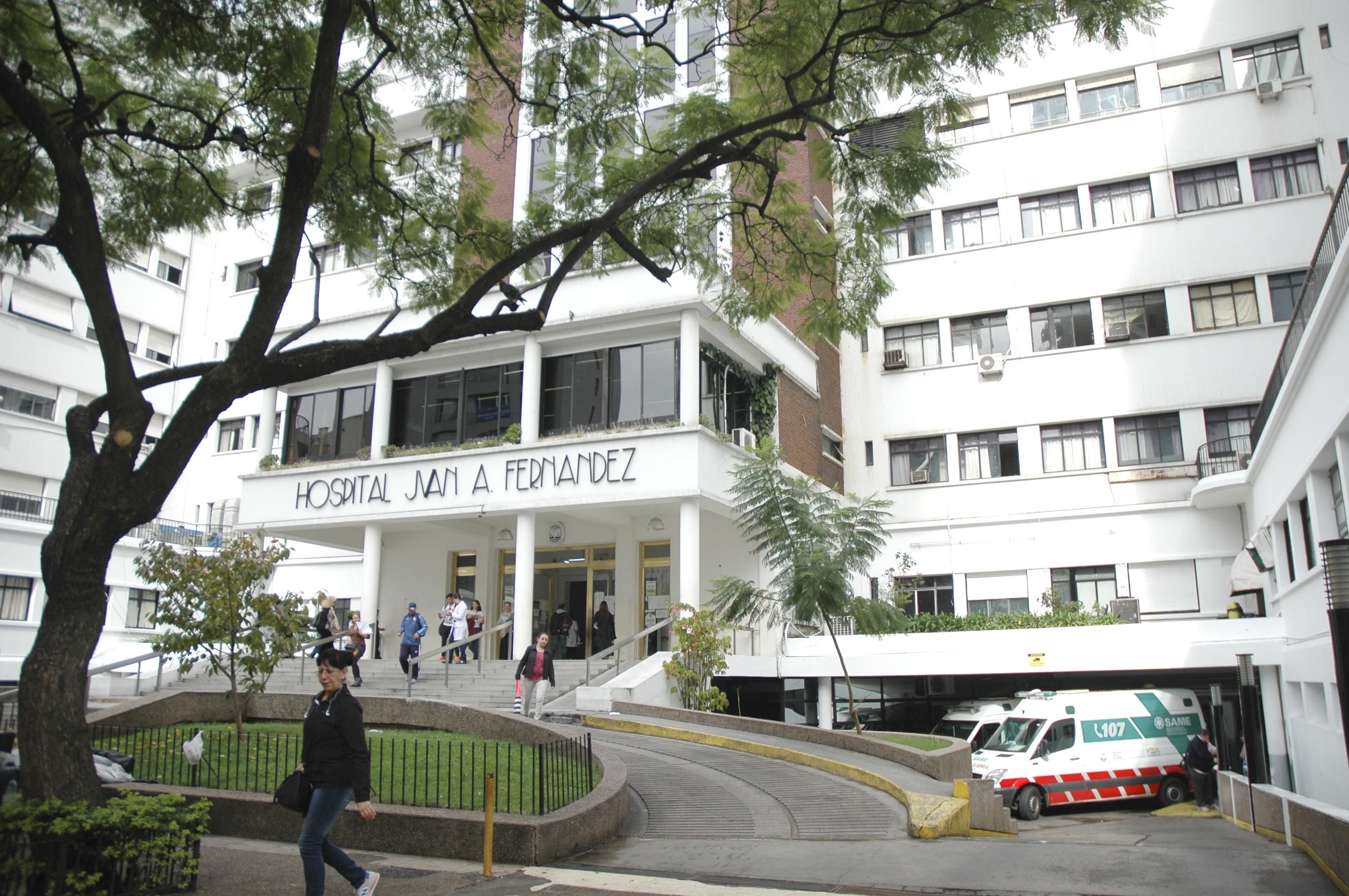 Los médicos del Fernández también atienden en los centros más cercanos al hospital
