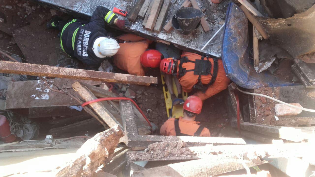 Derrumbe y rescate en una panadería de mataderos	
