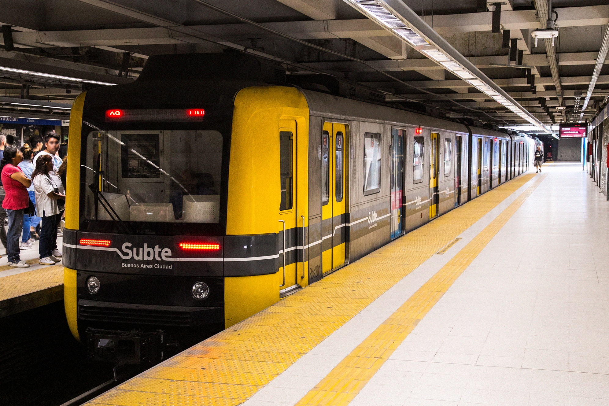 Sumamos diez coches CNR con aire acondicionado a la Línea C