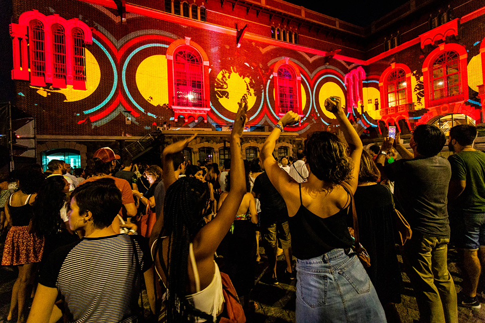 Mágica noche de apertura