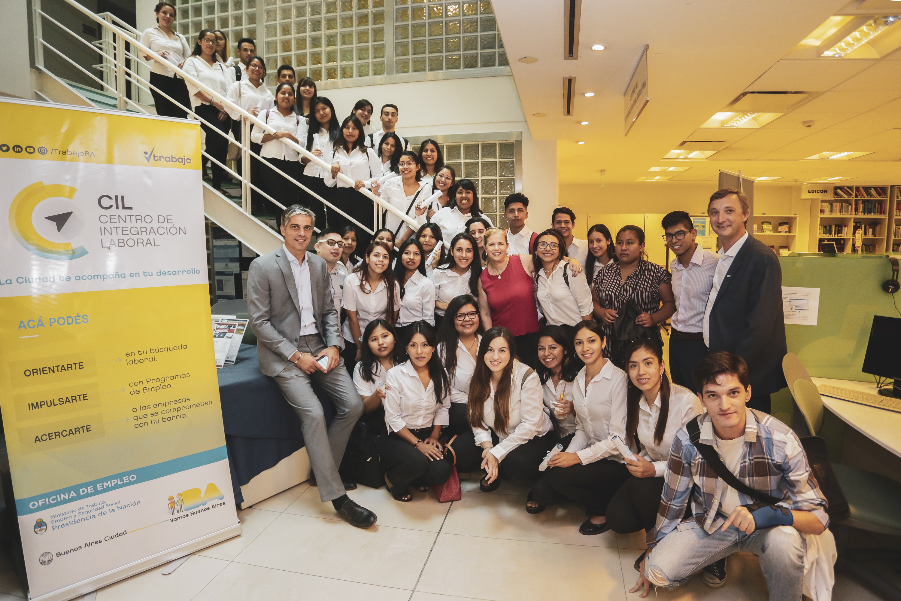 Nuevos egresados del programa "A la par", una experiencia de articulación público -privada para impulsar el empleo