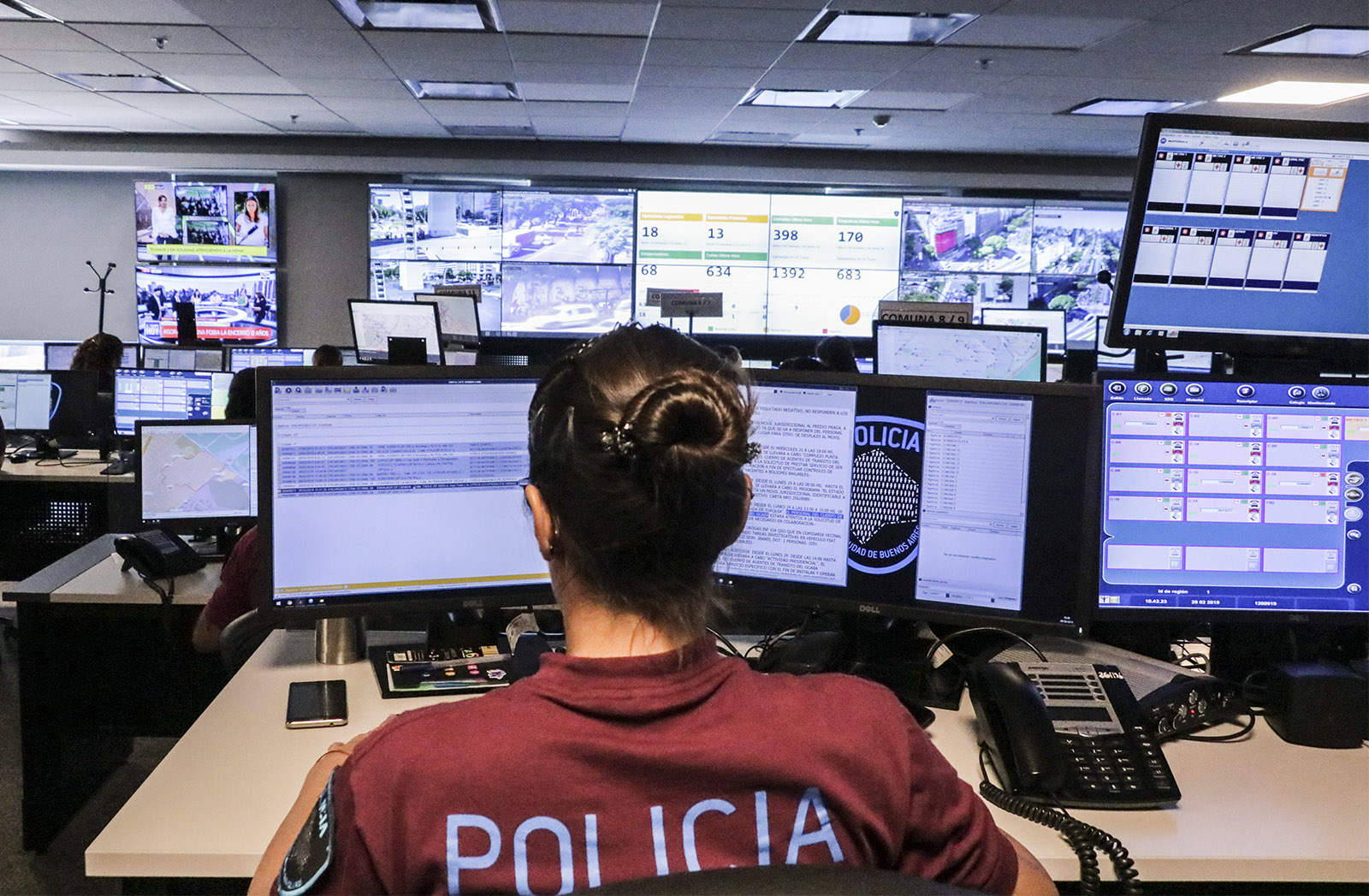 Santilli y D'Alessandro recorrieron el 911 con vecinos