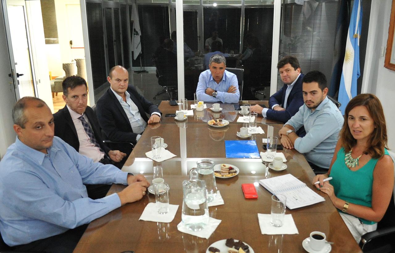 Se capacitarán a 1000 trabajadores en tareas de Carga y Descarga