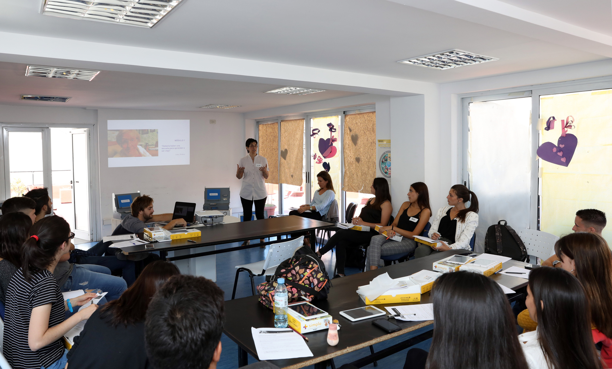 "Yo, Digital", el taller que busca achicar la brecha tecnológica de las personas mayores